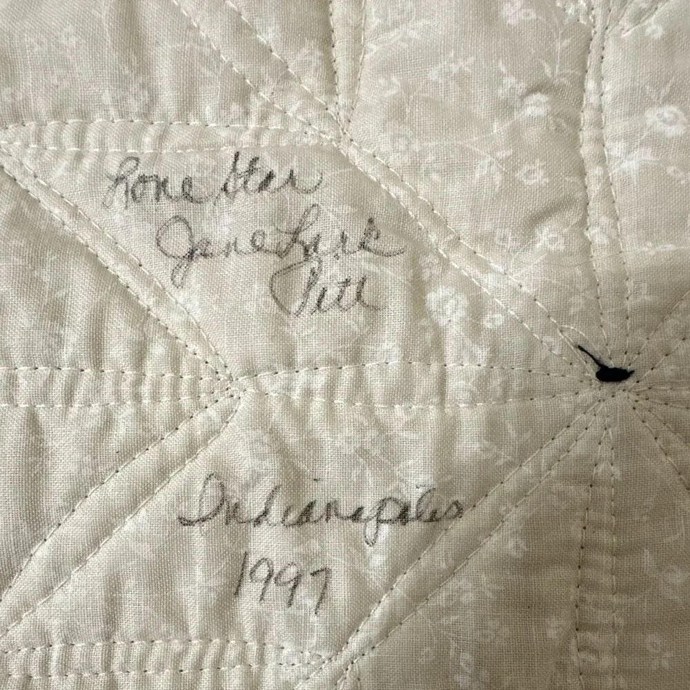 Vintage 1997 Signed Lone Star Quilted Wall Hanging, Indianapolis 1997